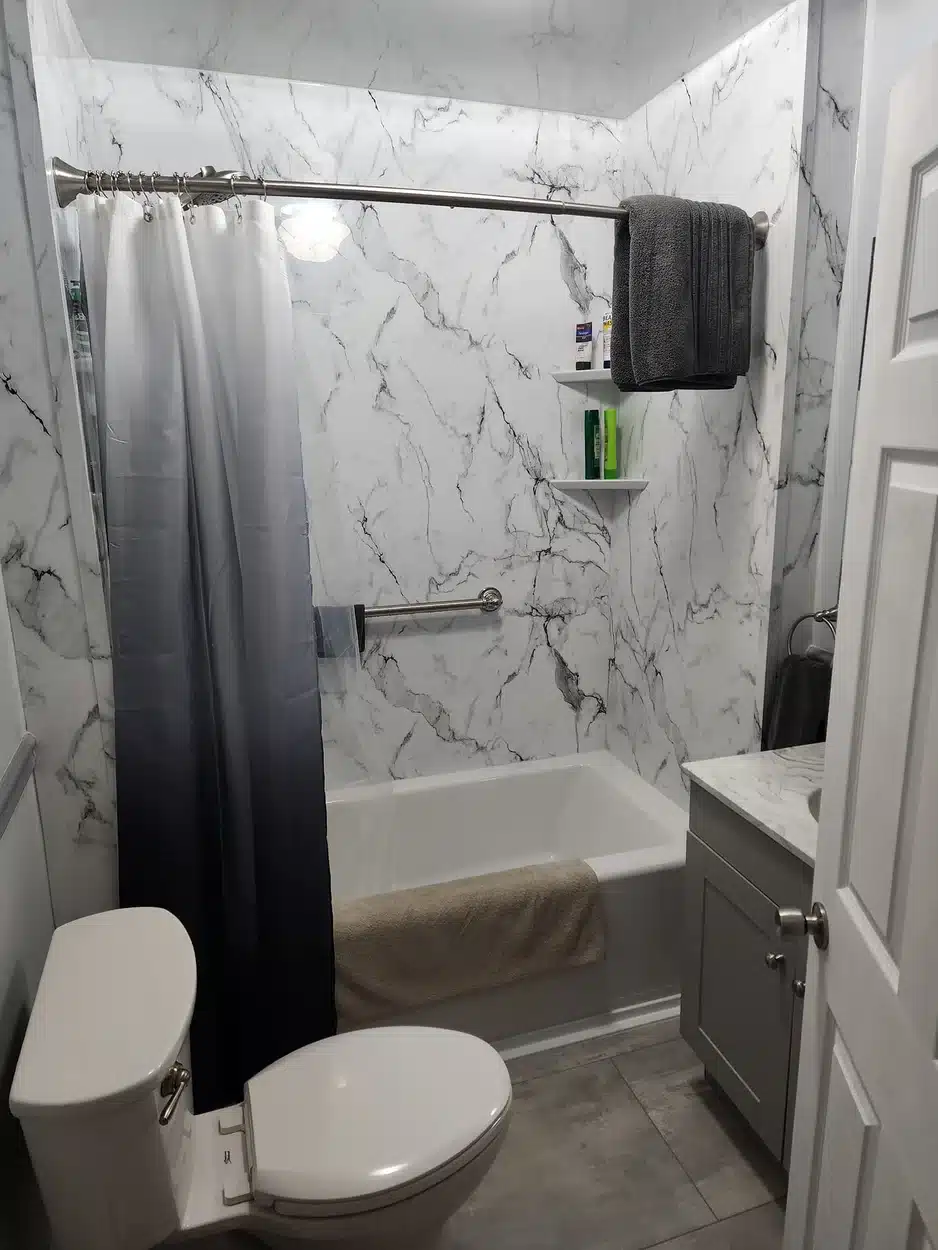 Bathtub/shower combo in residential home in Dayton, OH.