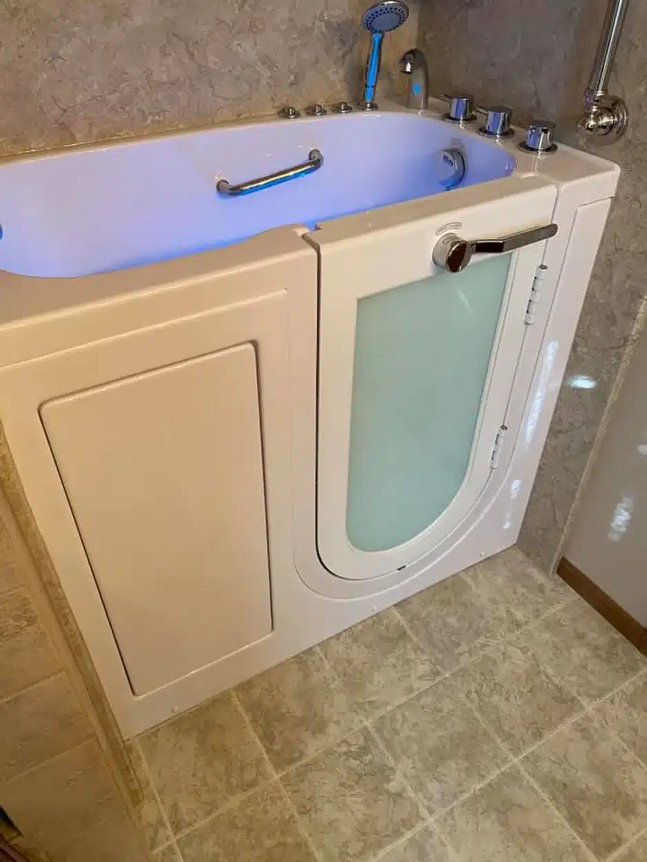 Walk-in tubs in Dayton, OH.